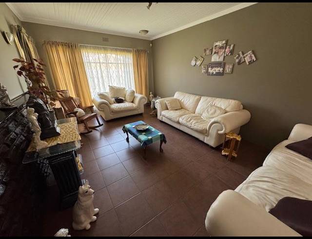 3 BEDROOM HOUSE FOR SALE IN BIRCHLEIGH